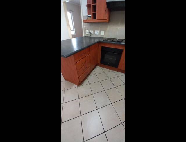 1 BEDROOM APARTMENT FOR SALE IN VANDERBIJLPARK